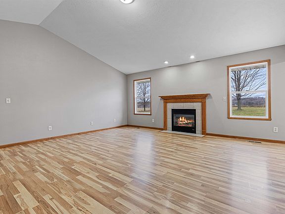 2nd image of 5117 Windrush Ct