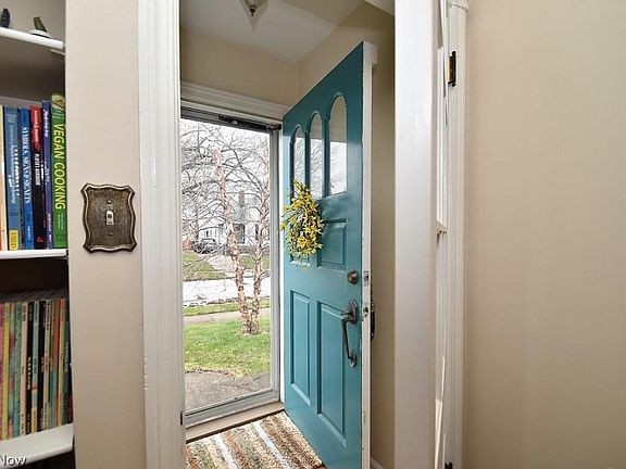 4th image of 15017 Columbine Ave