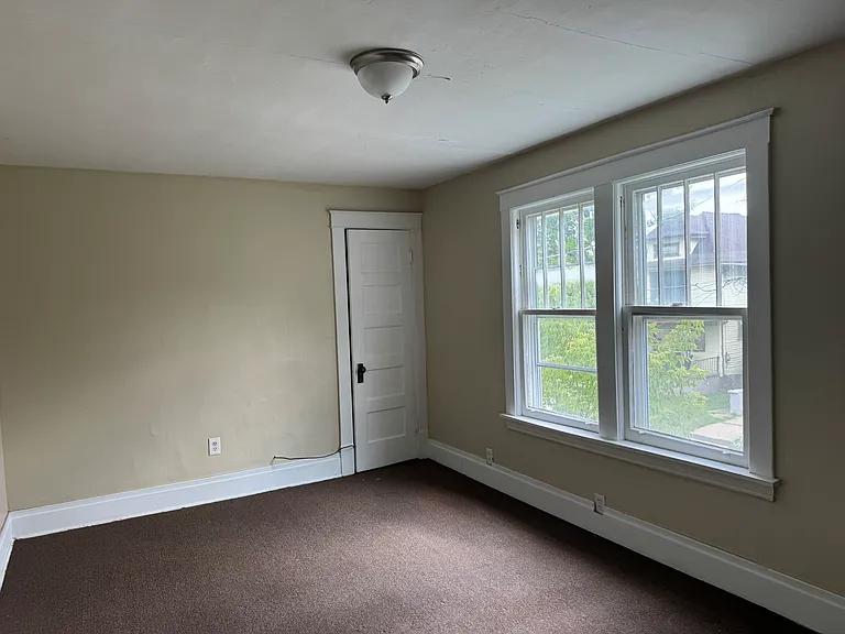 722 Townsend Pl — Photo 10