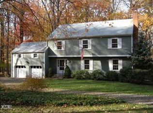 5 Lords Hwy E, Weston, CT 06883