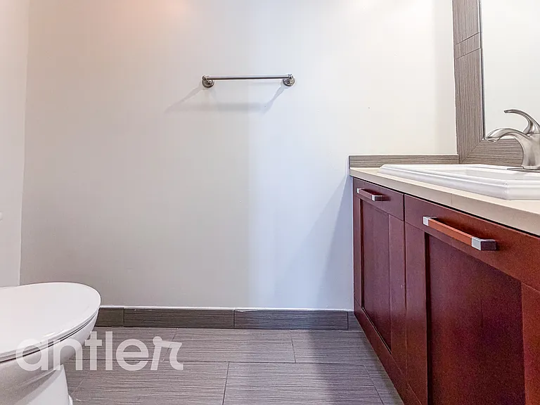 1241 S Sherbourne Dr #GPH5 — Photo 18