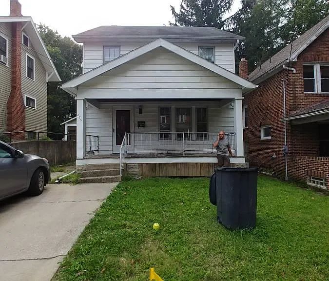 275 Helen Ave — Photo 1