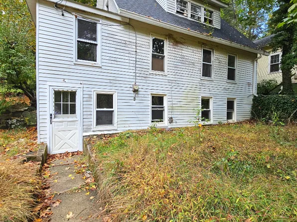12 Pleasant Valley Road, Clinton, CT 06413