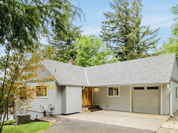 10585 Beutel Rd, Oregon City, OR 97045