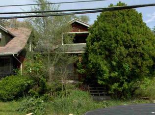 9228 Erwin St, Detroit, MI 48213