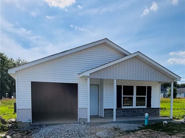 284 Audrey Lane, Austin, IN 47102