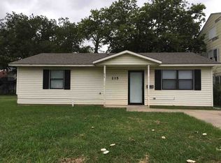 215 D St NW, Ardmore, OK 73401
