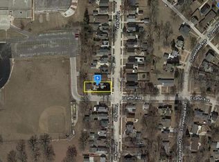 164 Tenny Ave, Waukesha, WI 53186