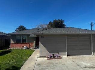 200 Line St, Hollister, CA 95023