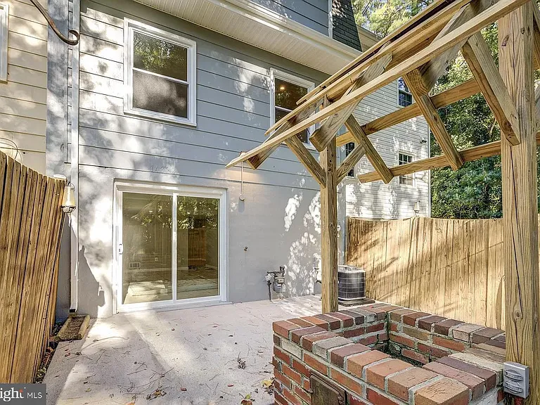 14822 Bryan Ct — Photo 20
