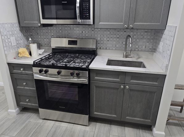 4415 De Reimer Ave FLOOR 1