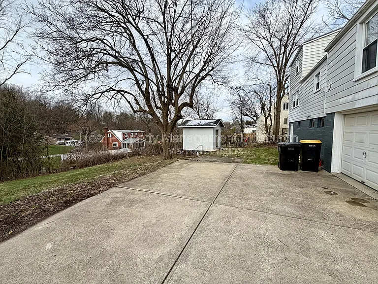 400 Patterson Rd — Photo 21