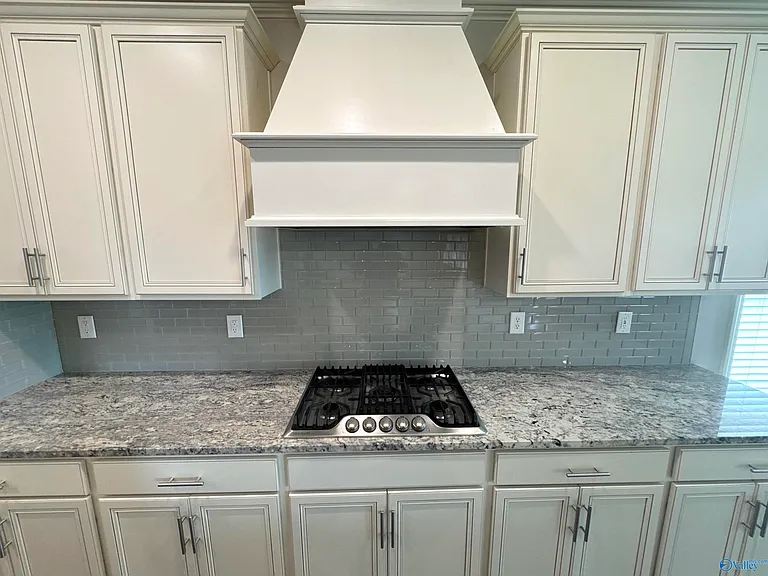 4323 Flint Dr SE — Photo 10