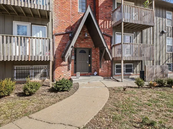 Campbell Apartments/Prikili Properties LLC, 3403-3405 Campbell St #12, Kansas City, MO 64109