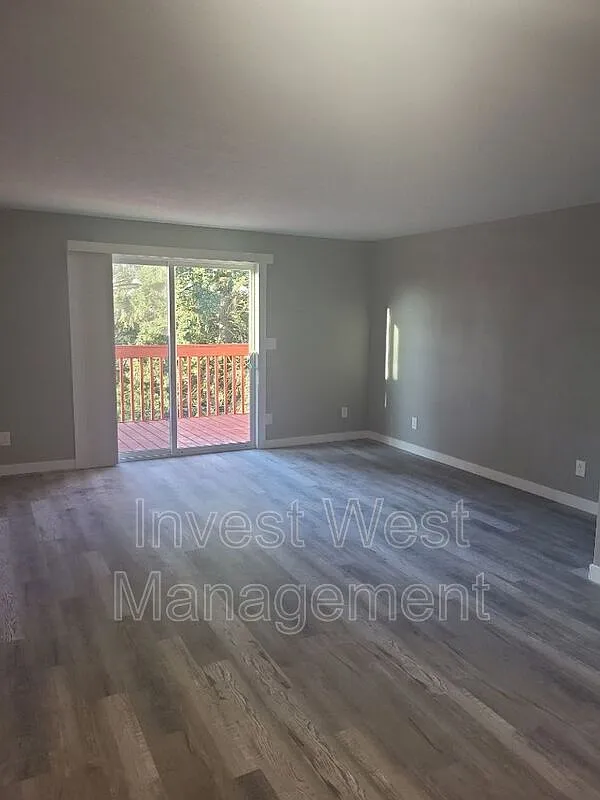2 bed, 1.5 bath, 950 sqft, $1,850 — Photo 3