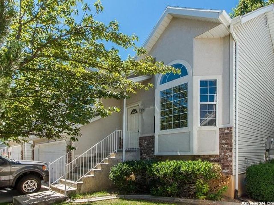 Unique stand alone house 