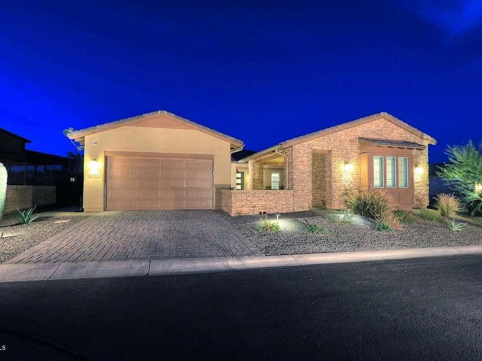 Night-Front Corner View