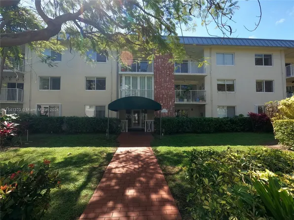 240 Galen Dr APT 216, Key Biscayne, FL 33149