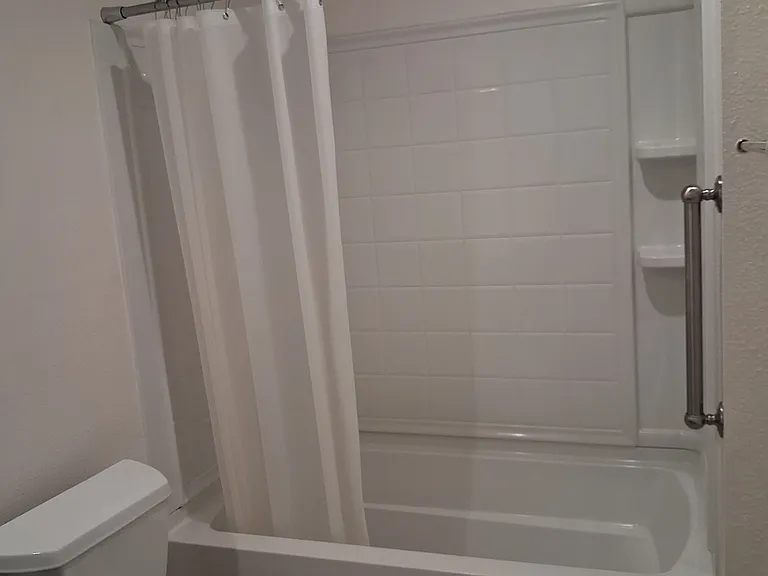1313 Floyd Ave #112 — Photo 8