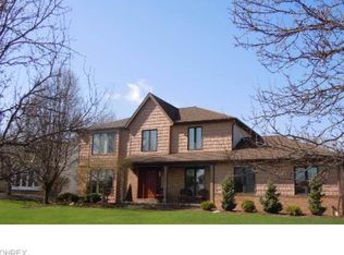 16151 Acacia Dr, Strongsville, OH