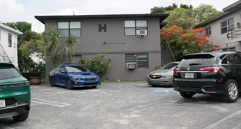 2 bed, 800 sqft, $1,850 — Photo 2