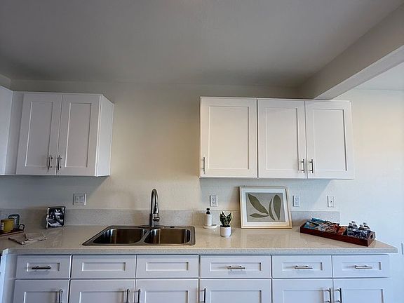 5th image of 12100 226th St APT 333
