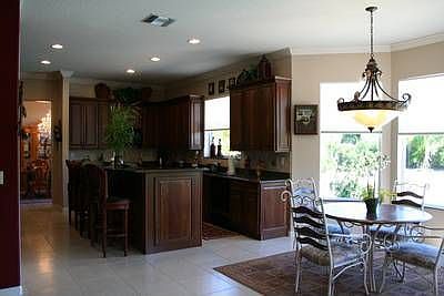 4th image of 2920 Fontana Ln