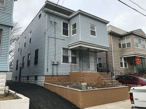 3rd image of 44 Norwood Ave