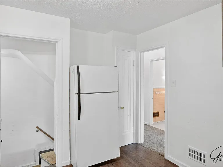 9409 Balfour Rd — Photo 11