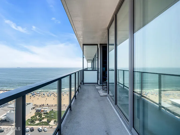 1101 Ocean Ave #1510 — Photo 36