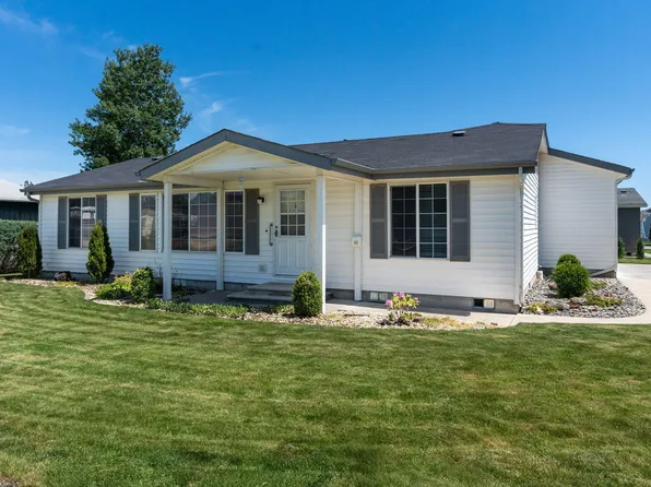 811 NE Paiute Ct, Redmond, OR 97756