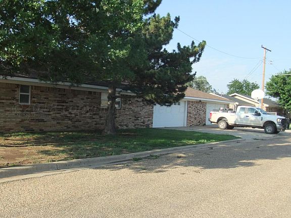 3rd image of 2200 Lea St
