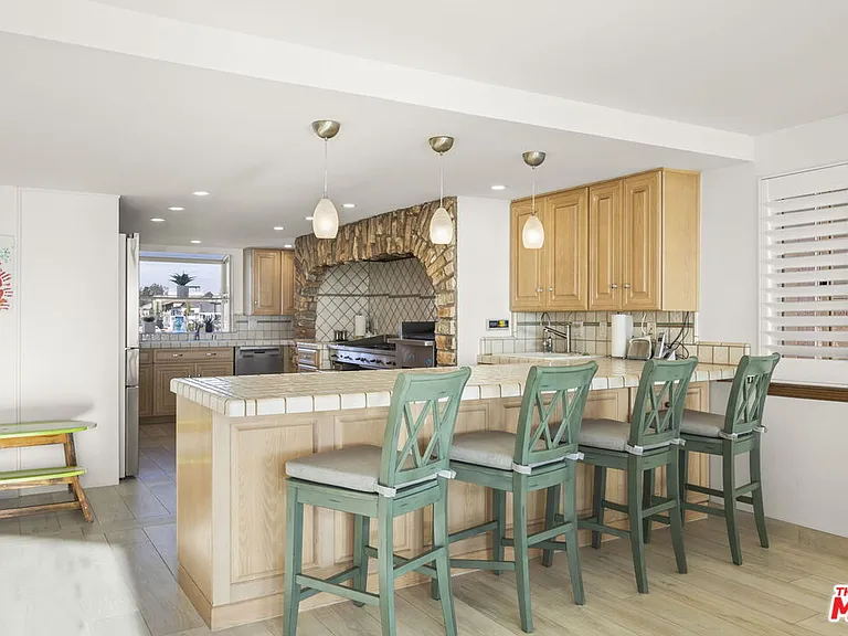 1005 Ocean Dr — Photo 29
