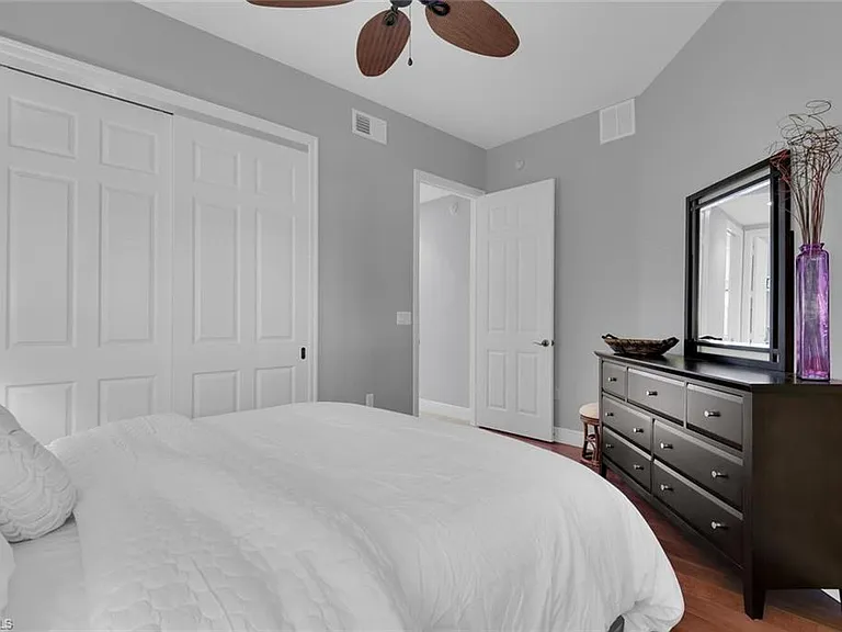 6413 Legacy Cir #1602 — Photo 22