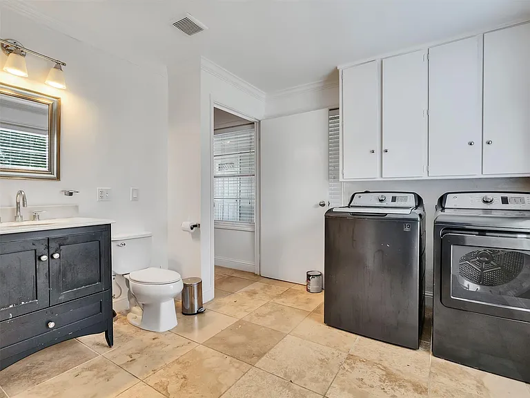 1502 Aldrich St — Photo 24