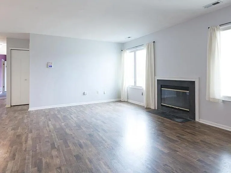 5 Michele Ct — Photo 8