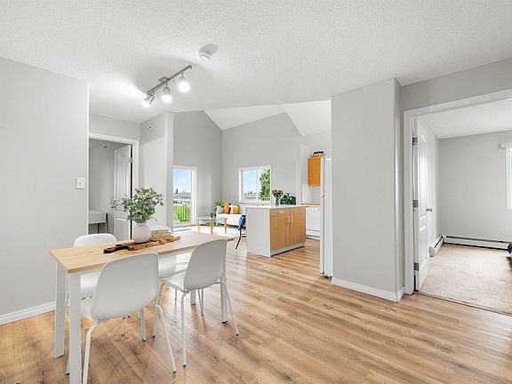 4th image of 3425 19th St NW #427