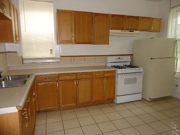 2nd image of 3016 Miami St #A