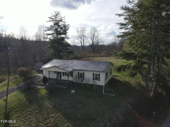 3849 Nealy Rdg, Clinchco, VA 24226