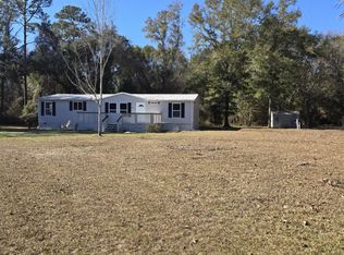 84 Eagle Nest Ln, Crawfordville, FL 32327