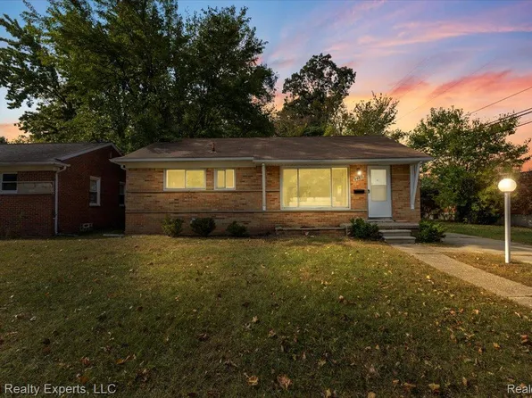 24811 Sherman St, Oak Park, MI 48237