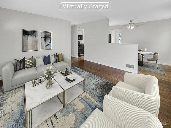 2nd image of 3325 Robinet Dr
