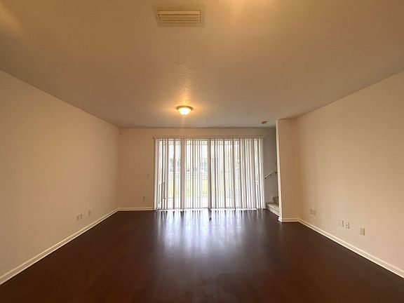 5th image of 4838 Parkhurst Pl