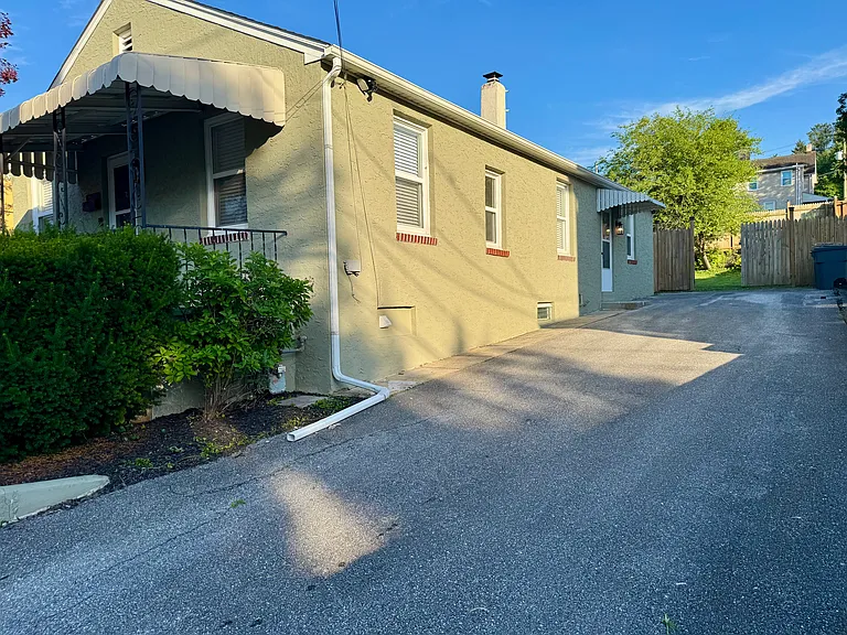 224 Church St — Photo 6
