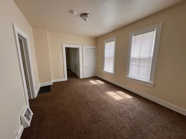 1219 Milwaukee Ave — Photo 12