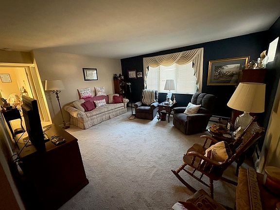 2nd image of 940 17th St APT 7