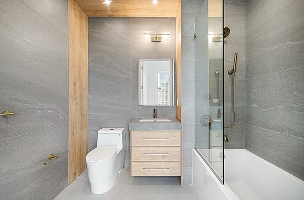 Rented by Watermark Capital Management LLC | media 9