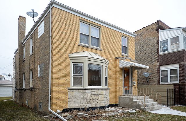 1st image of 4158 W Nelson St #1