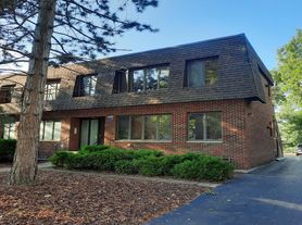 242 W Slade St Palatine IL 60067, 1E