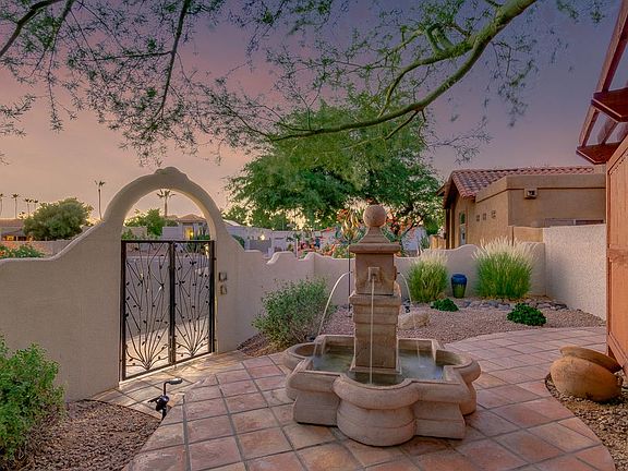 Outdoor entryway